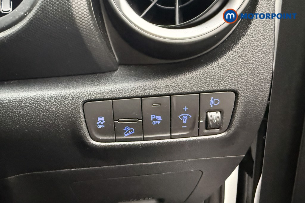 Hyundai Kona Se Connect Manual Petrol SUV - Stock Number (1579138) - 14th supplementary image