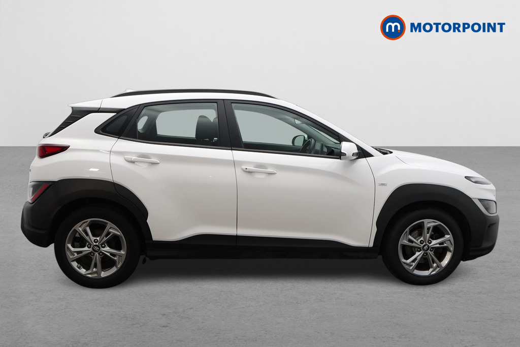 Hyundai Kona Se Connect Manual Petrol SUV - Stock Number (1579138) - Drivers side