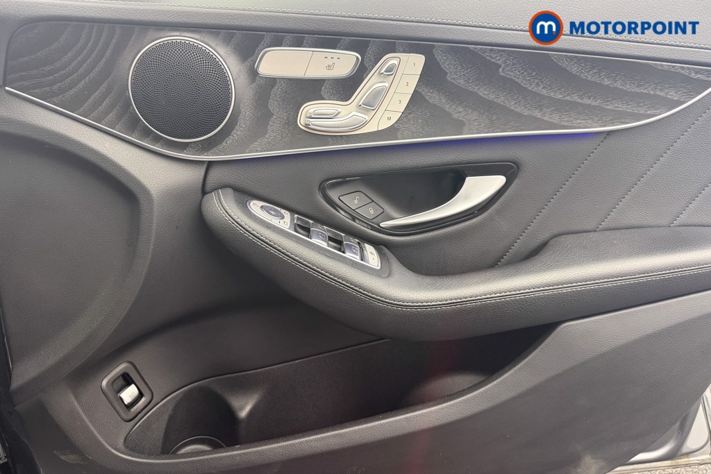 Mercedes-Benz C Class Amg Line Night Edition Automatic Diesel Plug-In Hybrid Saloon - Stock Number (1579145) - 8th supplementary image