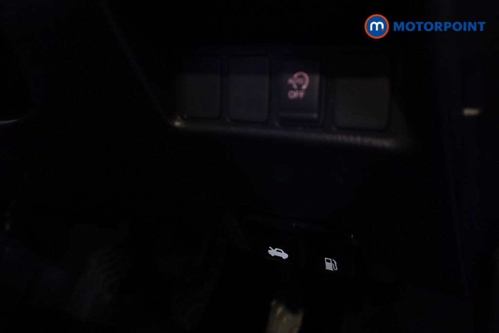 Nissan Qashqai Tekna Manual Petrol SUV - Stock Number (1579384) - 7th supplementary image