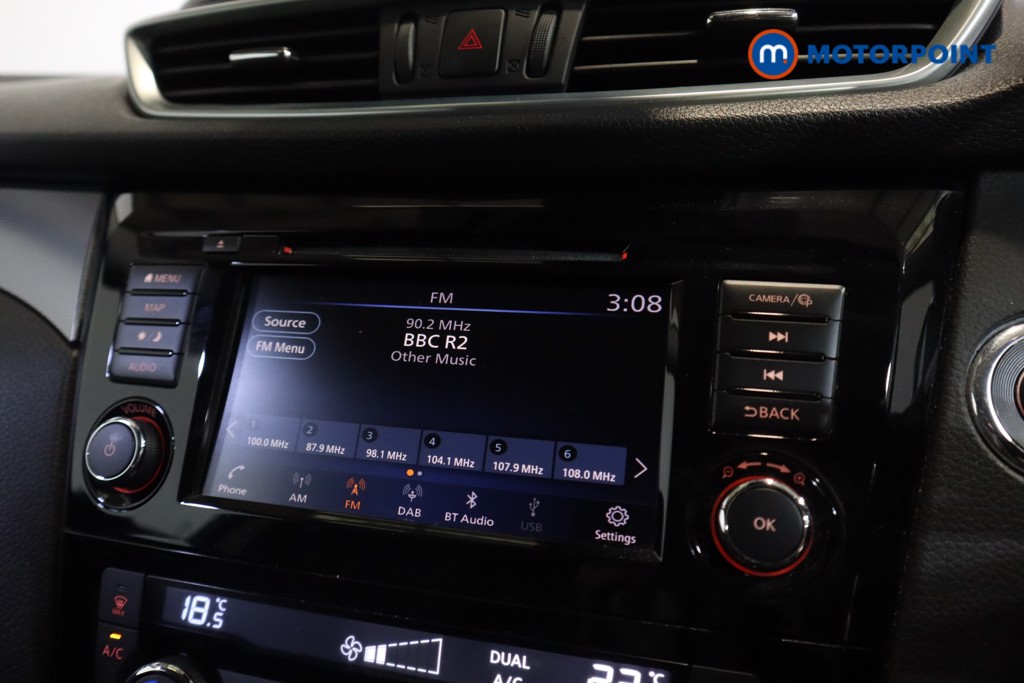 Nissan Qashqai Tekna Manual Petrol SUV - Stock Number (1579384) - 17th supplementary image