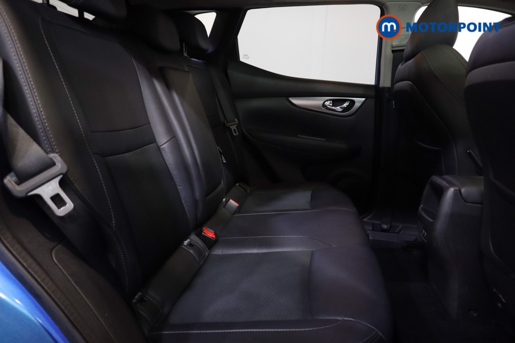 Nissan Qashqai Tekna Manual Petrol SUV - Stock Number (1579384) - 26th supplementary image
