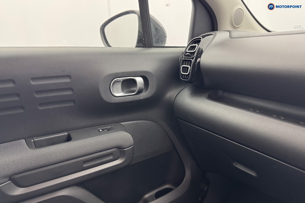 Citroen C3 Aircross Shine Automatic Petrol SUV - Stock Number (1579711) - 18th supplementary image