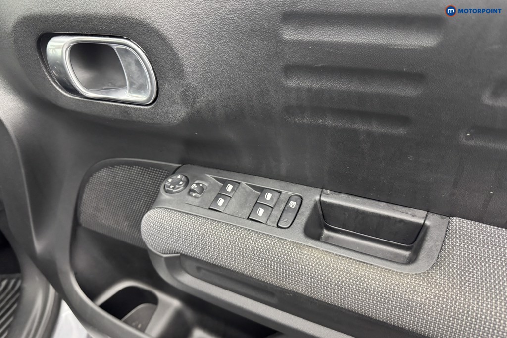 Citroen C3 Aircross Shine Automatic Petrol SUV - Stock Number (1579711) - 23rd supplementary image