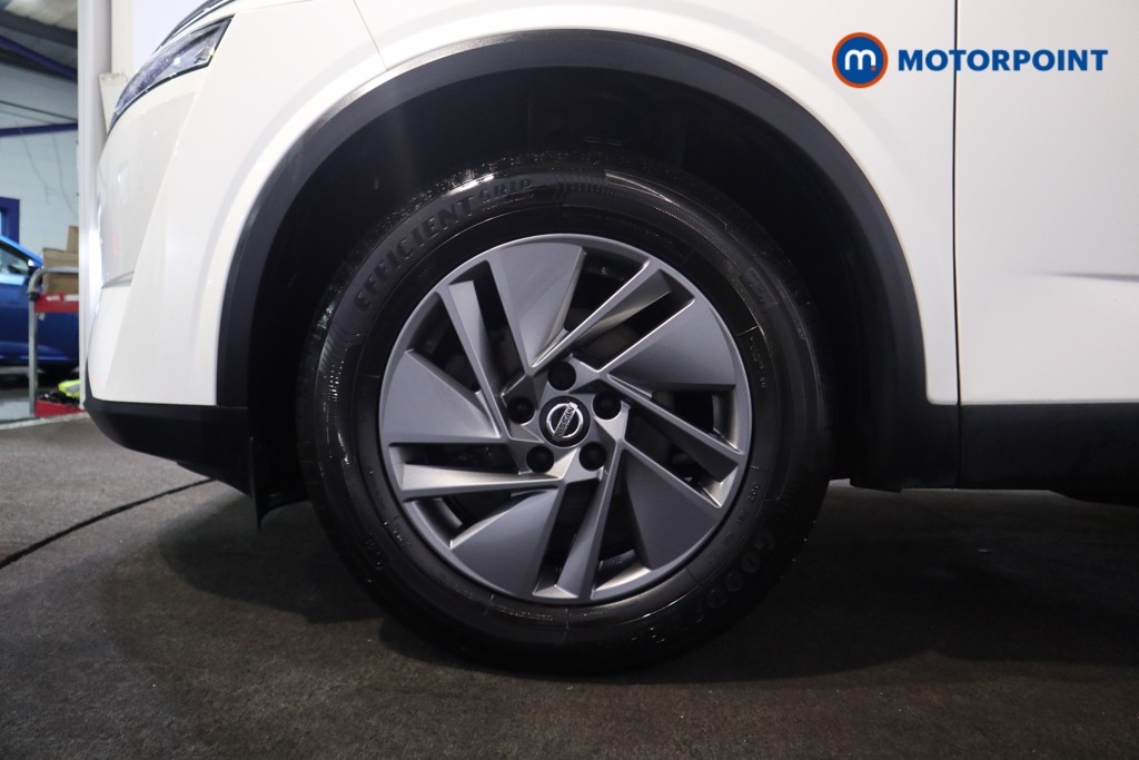 Nissan Qashqai Acenta Premium Manual Petrol SUV - Stock Number (1579743) - 16th supplementary image