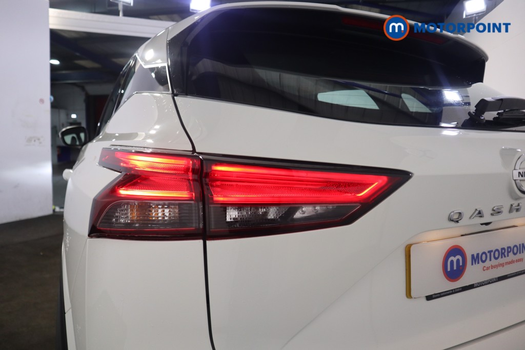 Nissan Qashqai Acenta Premium Manual Petrol SUV - Stock Number (1579743) - 20th supplementary image