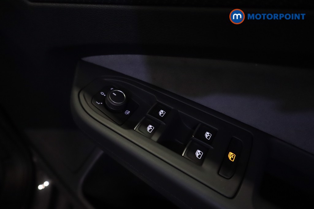 Volkswagen Golf R-Line Manual Petrol Hatchback - Stock Number (1579773) - 3rd supplementary image