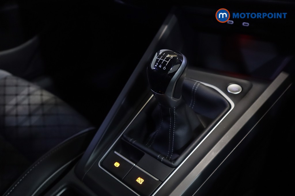 Volkswagen Golf R-Line Manual Petrol Hatchback - Stock Number (1579773) - 22nd supplementary image