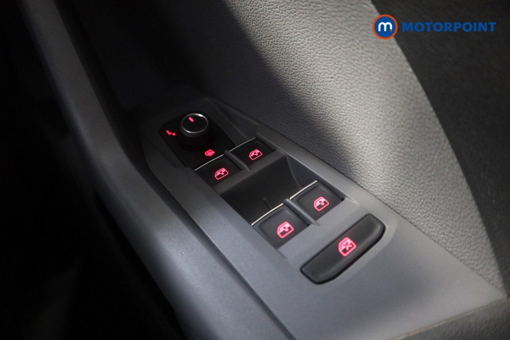 Volkswagen T-Cross SEL Manual Petrol SUV - Stock Number (1579949) - 6th supplementary image