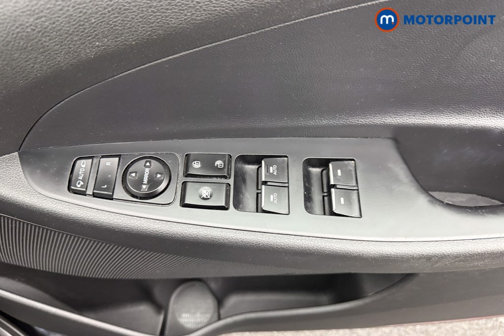 Hyundai Tucson Se Nav Manual Petrol SUV - Stock Number (1580388) - 5th supplementary image