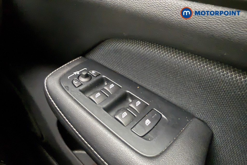 Volvo V60 R Design Automatic Petrol Estate - Stock Number (1580428) - 18th supplementary image
