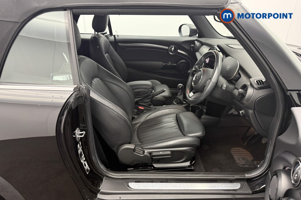 Mini Convertible Cooper Exclusive Manual Petrol Convertible - Stock Number (1580483) - 10th supplementary image