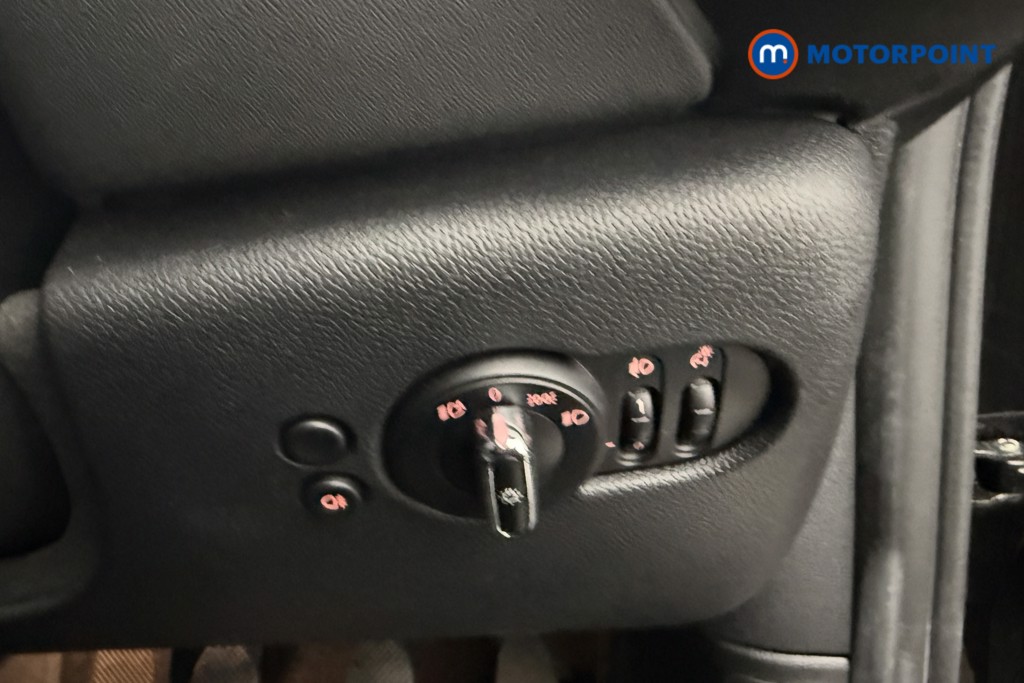 Mini Convertible Cooper Exclusive Manual Petrol Convertible - Stock Number (1580483) - 16th supplementary image