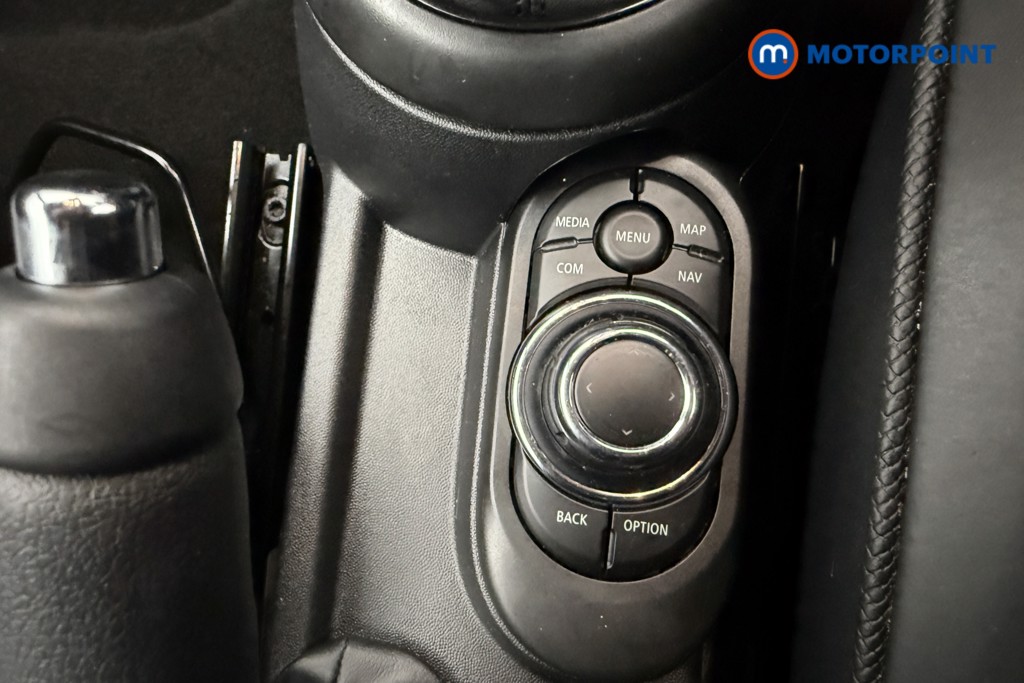 Mini Convertible Cooper Exclusive Manual Petrol Convertible - Stock Number (1580483) - 17th supplementary image