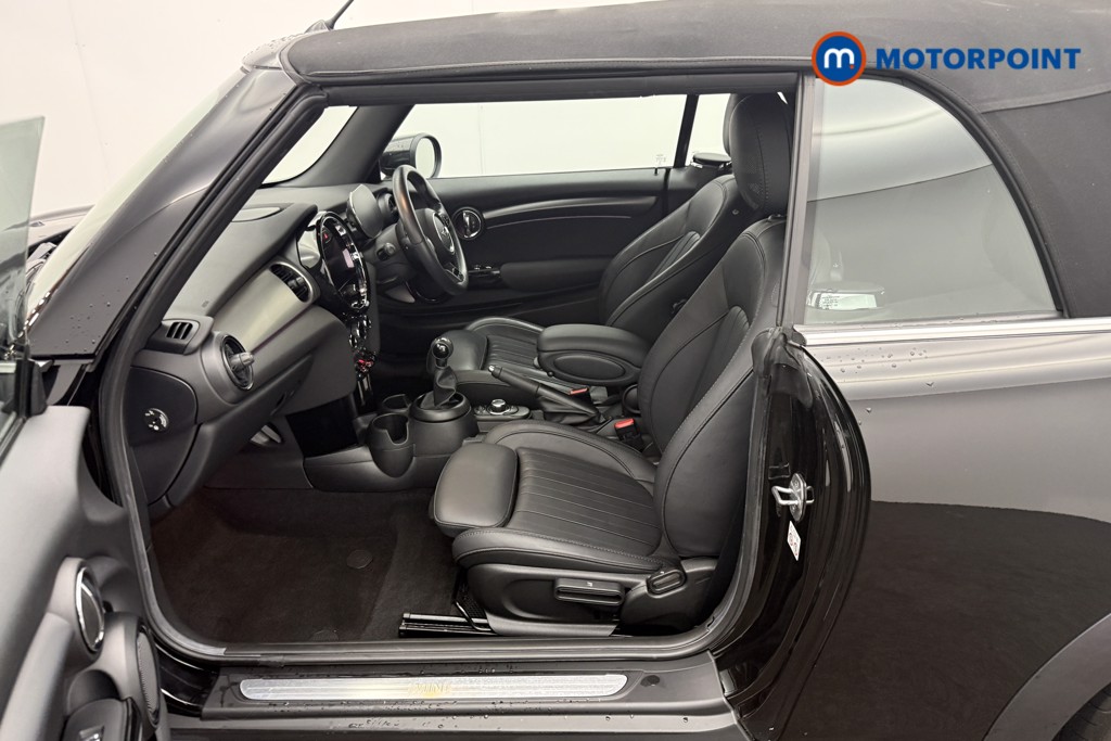 Mini Convertible Cooper Exclusive Manual Petrol Convertible - Stock Number (1580483) - 1st supplementary image