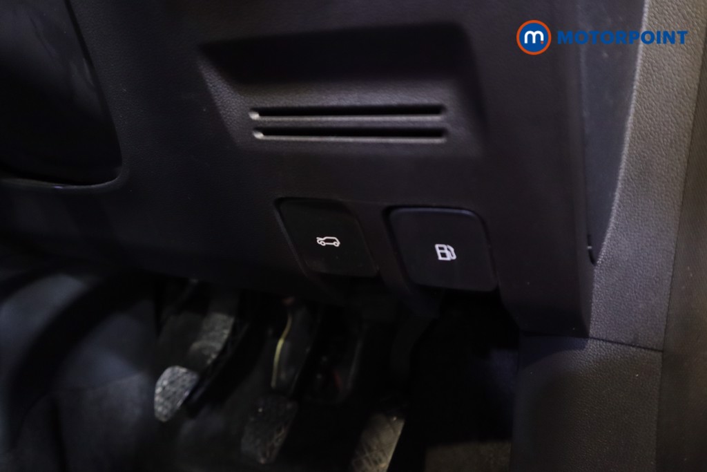 Mg Motor Uk ZS Exclusive Manual Petrol SUV - Stock Number (1580757) - 5th supplementary image