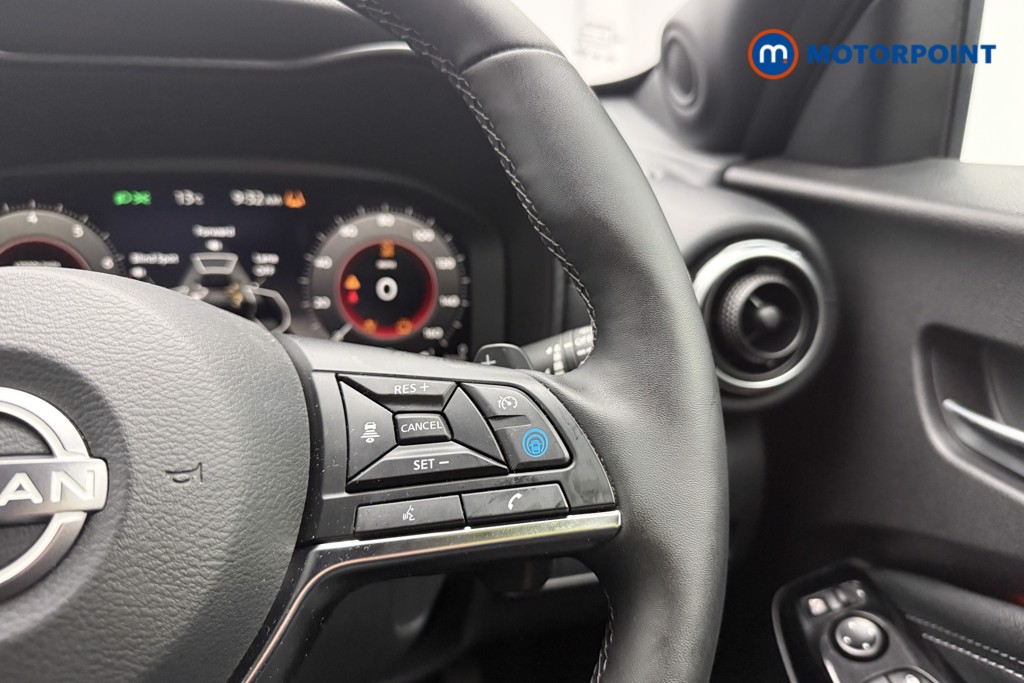 Nissan Juke Tekna Automatic Petrol SUV - Stock Number (1581991) - 8th supplementary image