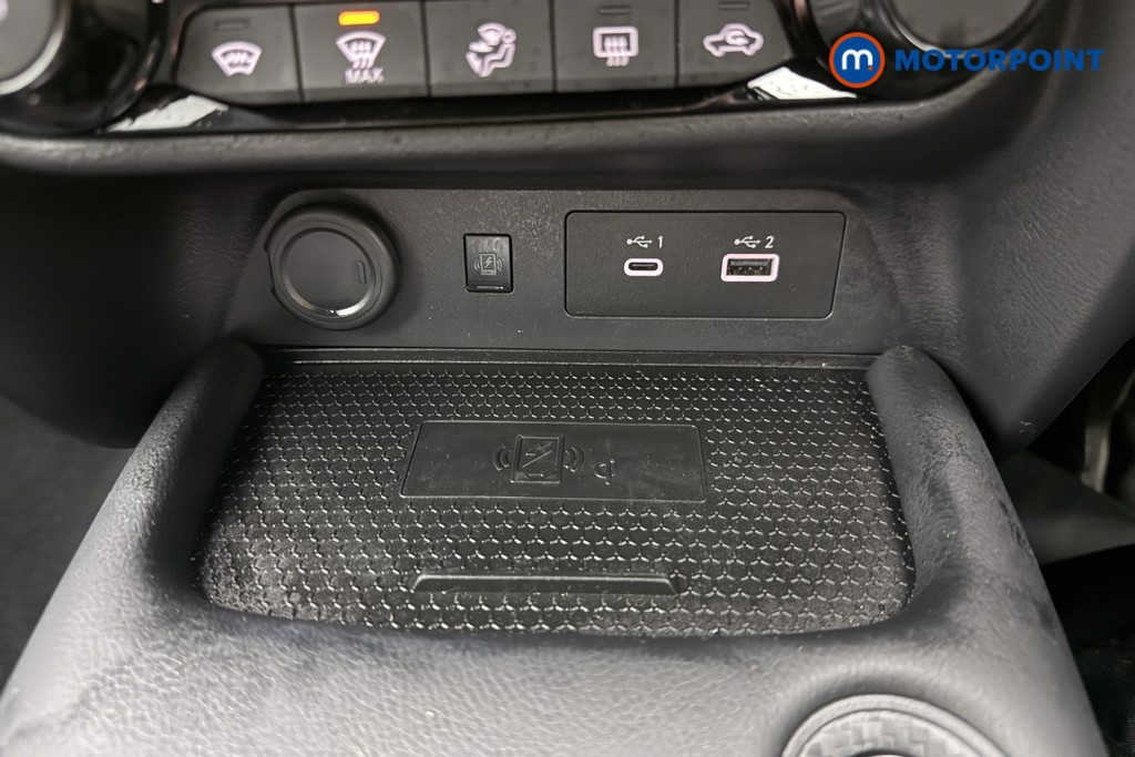 Nissan Juke Tekna Automatic Petrol SUV - Stock Number (1581991) - 14th supplementary image