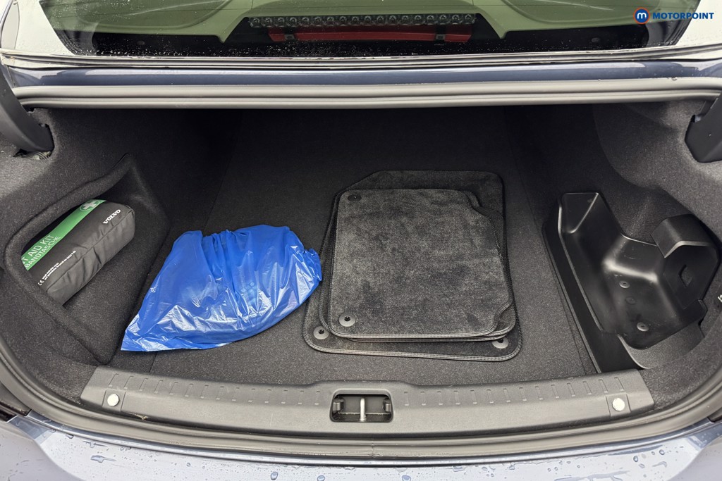 Volvo S90 Plus Automatic Petrol Plug-In Hybrid Saloon - Stock Number (1582024) - 3rd supplementary image