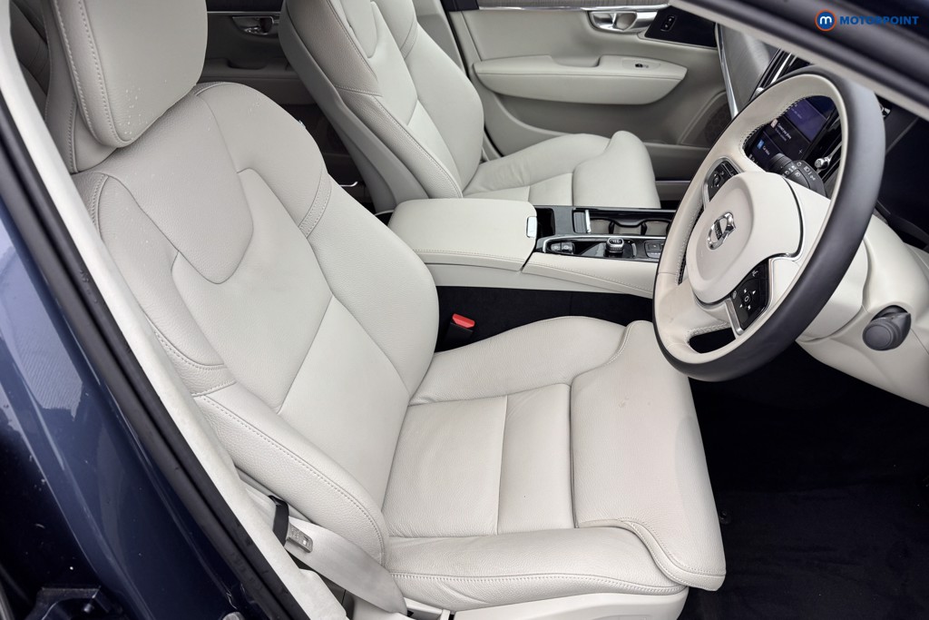 Volvo S90 Plus Automatic Petrol Plug-In Hybrid Saloon - Stock Number (1582024) - 5th supplementary image