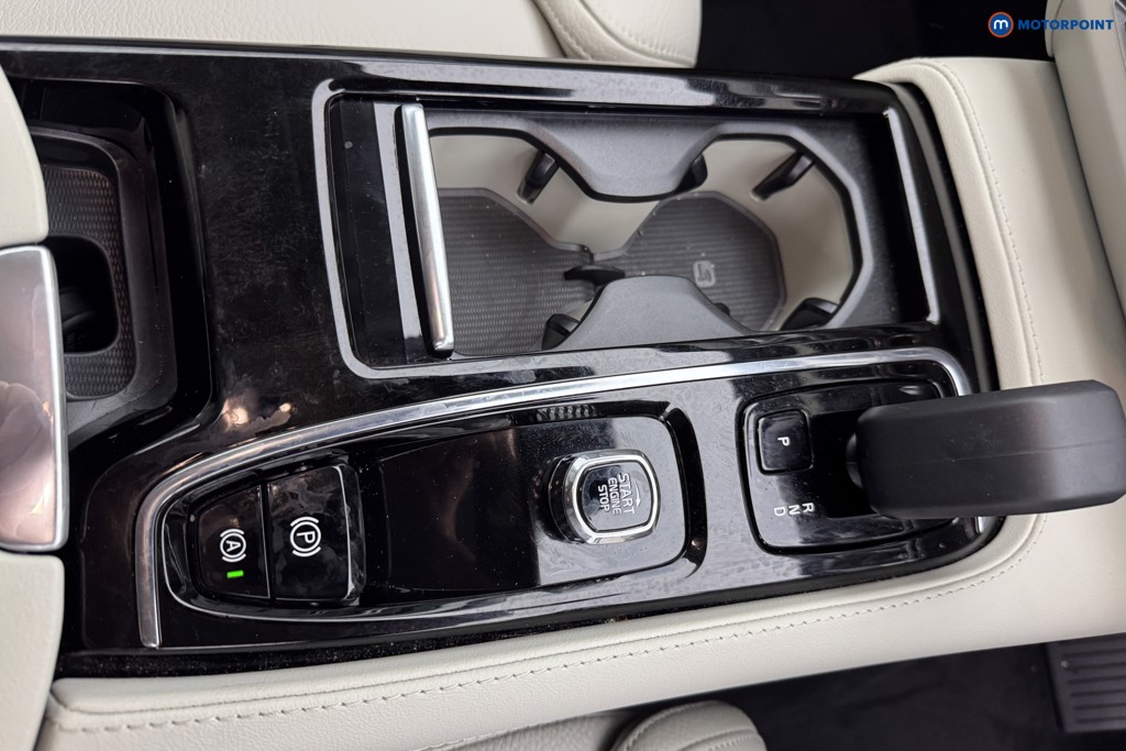 Volvo S90 Plus Automatic Petrol Plug-In Hybrid Saloon - Stock Number (1582024) - 14th supplementary image