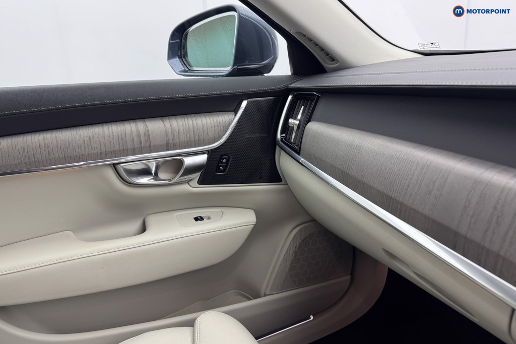 Volvo S90 Plus Automatic Petrol Plug-In Hybrid Saloon - Stock Number (1582024) - 16th supplementary image