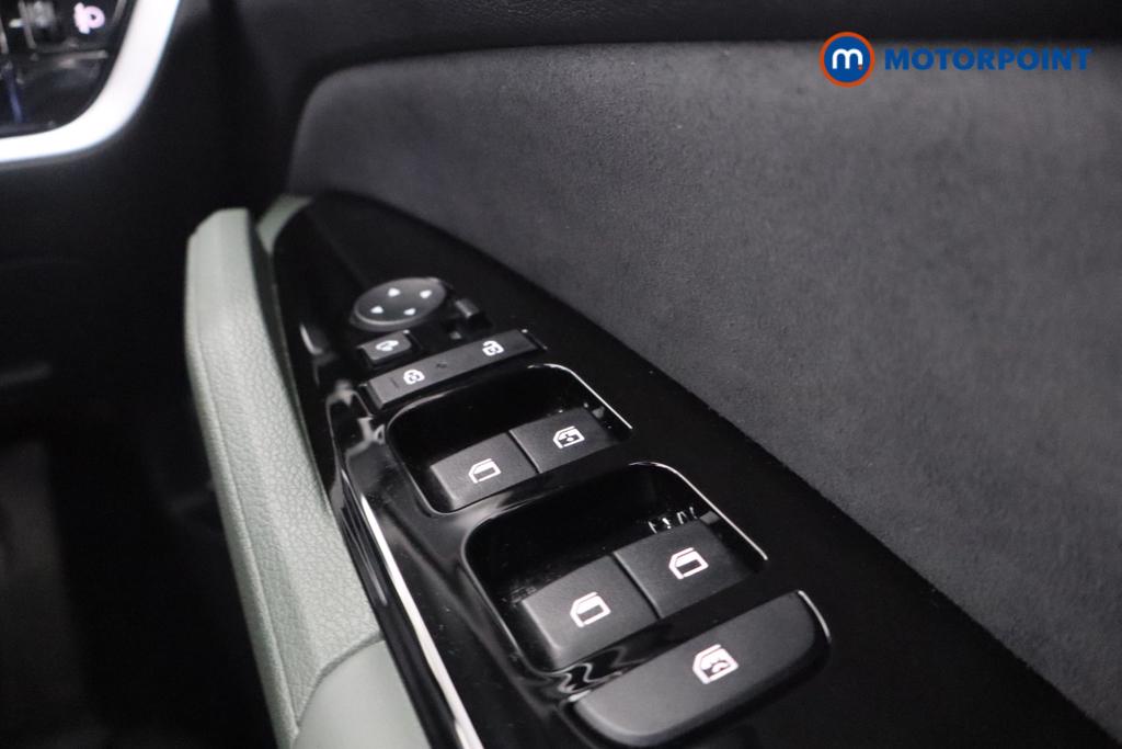 KIA Sportage Shadow Automatic Petrol-Electric Hybrid SUV - Stock Number (1582092) - 11th supplementary image