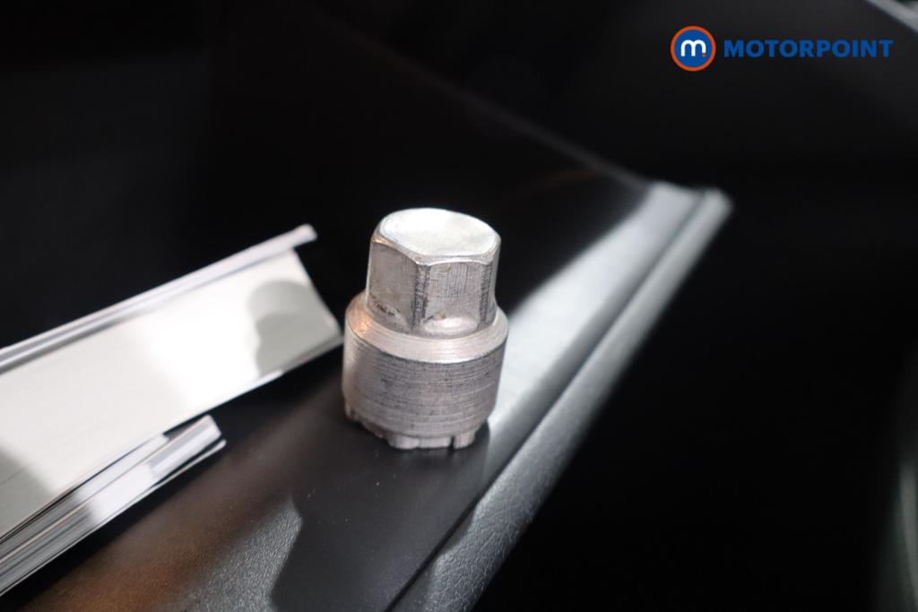 KIA Sportage Shadow Automatic Petrol-Electric Hybrid SUV - Stock Number (1582092) - 13th supplementary image