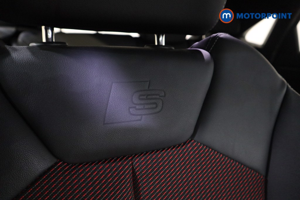 Audi Q3 Black Edition Manual Diesel SUV - Stock Number (1582128) - 14th supplementary image