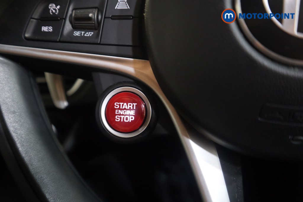 Alfa Romeo Giulia Nero Edizione Automatic Petrol Saloon - Stock Number (1582311) - 12th supplementary image