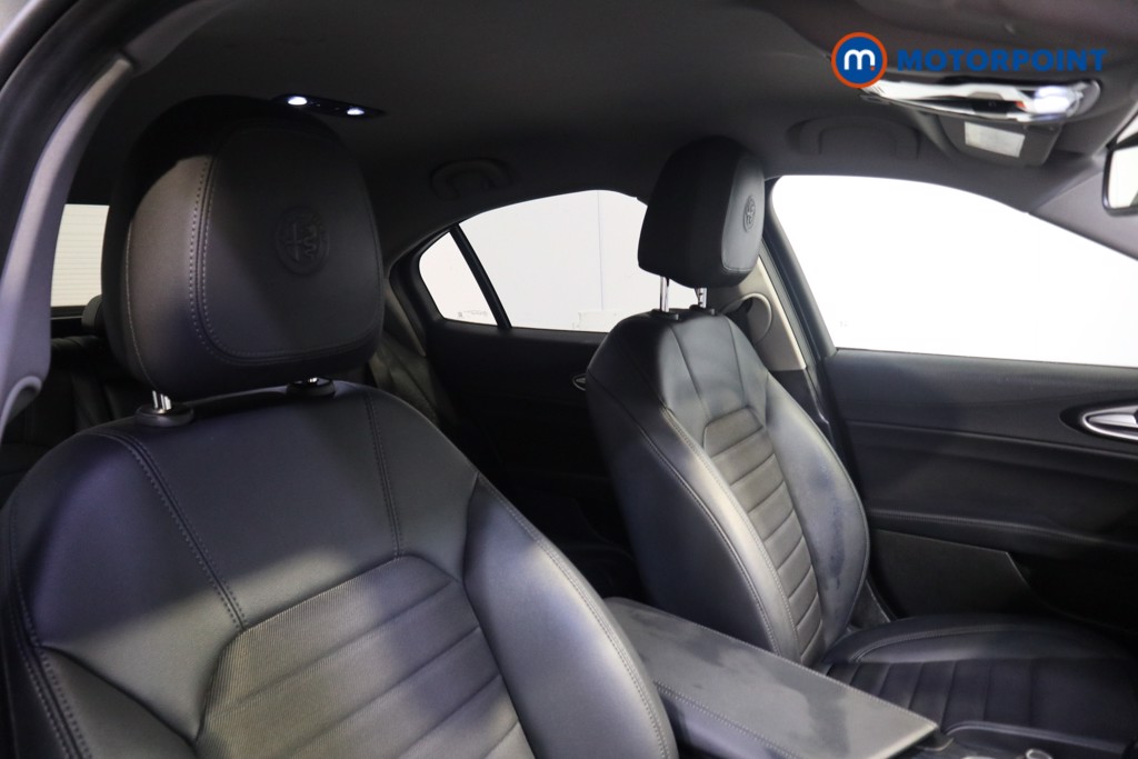 Alfa Romeo Giulia Nero Edizione Automatic Petrol Saloon - Stock Number (1582311) - 14th supplementary image