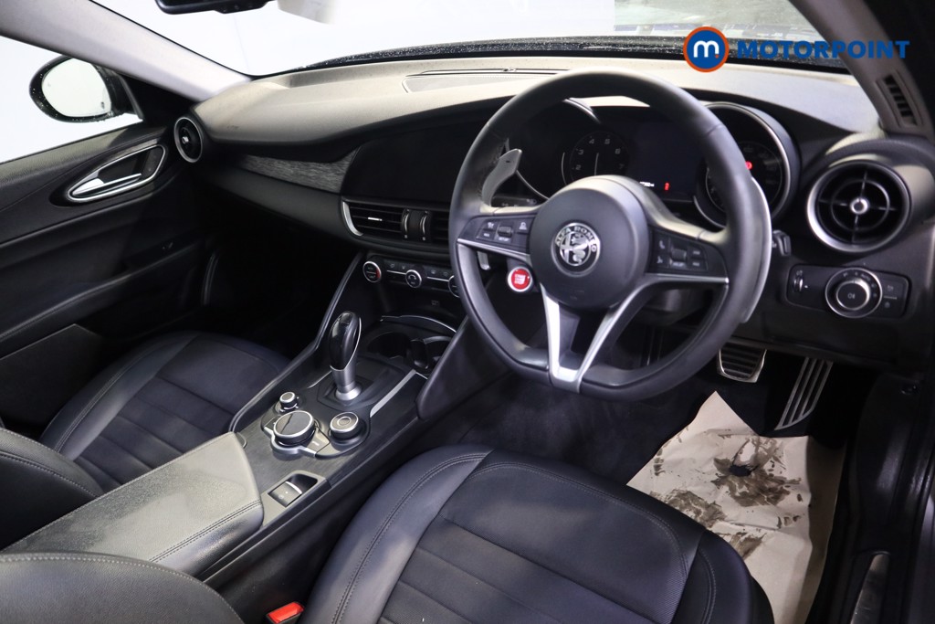 Alfa Romeo Giulia Nero Edizione Automatic Petrol Saloon - Stock Number (1582311) - 1st supplementary image