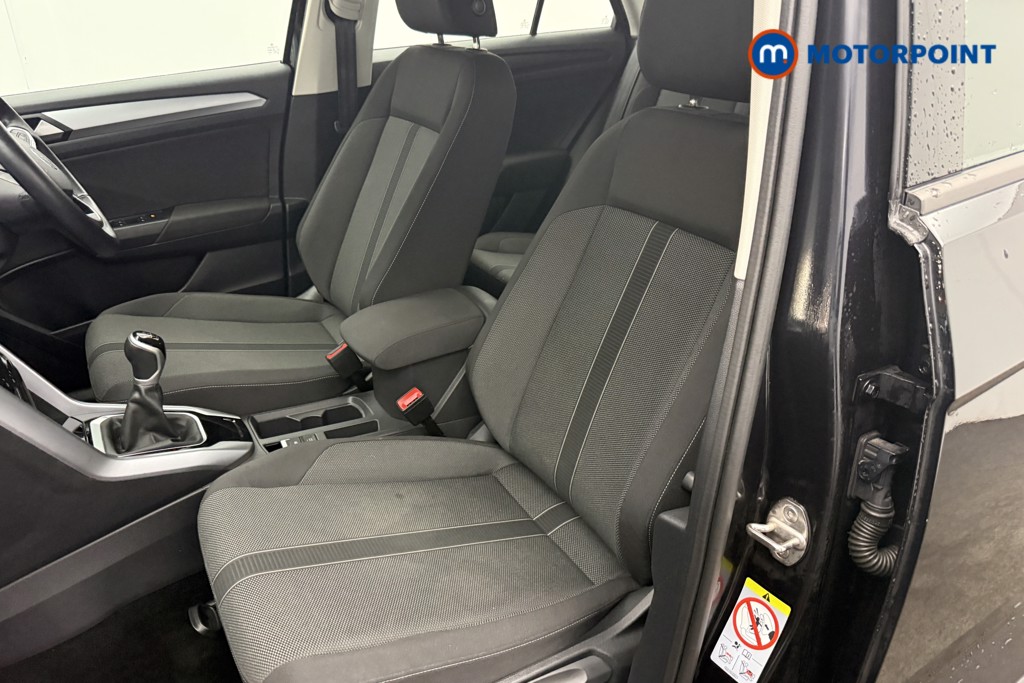Volkswagen T-Roc Life Manual Petrol SUV - Stock Number (1582323) - 2nd supplementary image