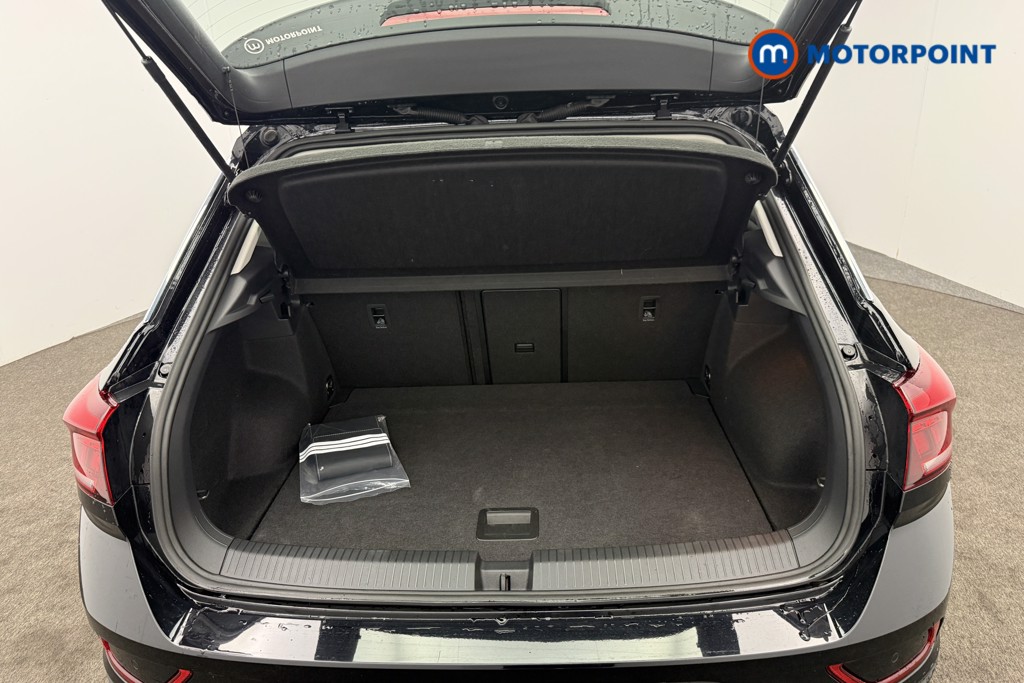 Volkswagen T-Roc Life Manual Petrol SUV - Stock Number (1582323) - 9th supplementary image