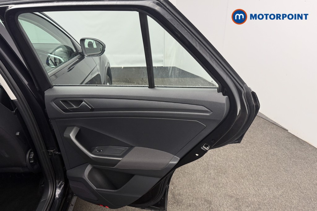 Volkswagen T-Roc Life Manual Petrol SUV - Stock Number (1582323) - 12th supplementary image