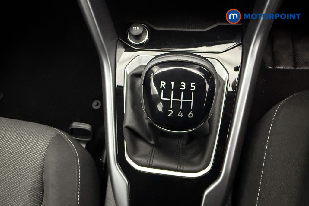 Volkswagen T-Roc Life Manual Petrol SUV - Stock Number (1582323) - 20th supplementary image