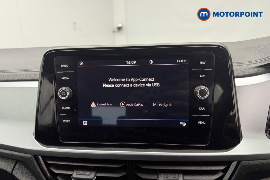 Volkswagen T-Roc Life Manual Petrol SUV - Stock Number (1582323) - 23rd supplementary image