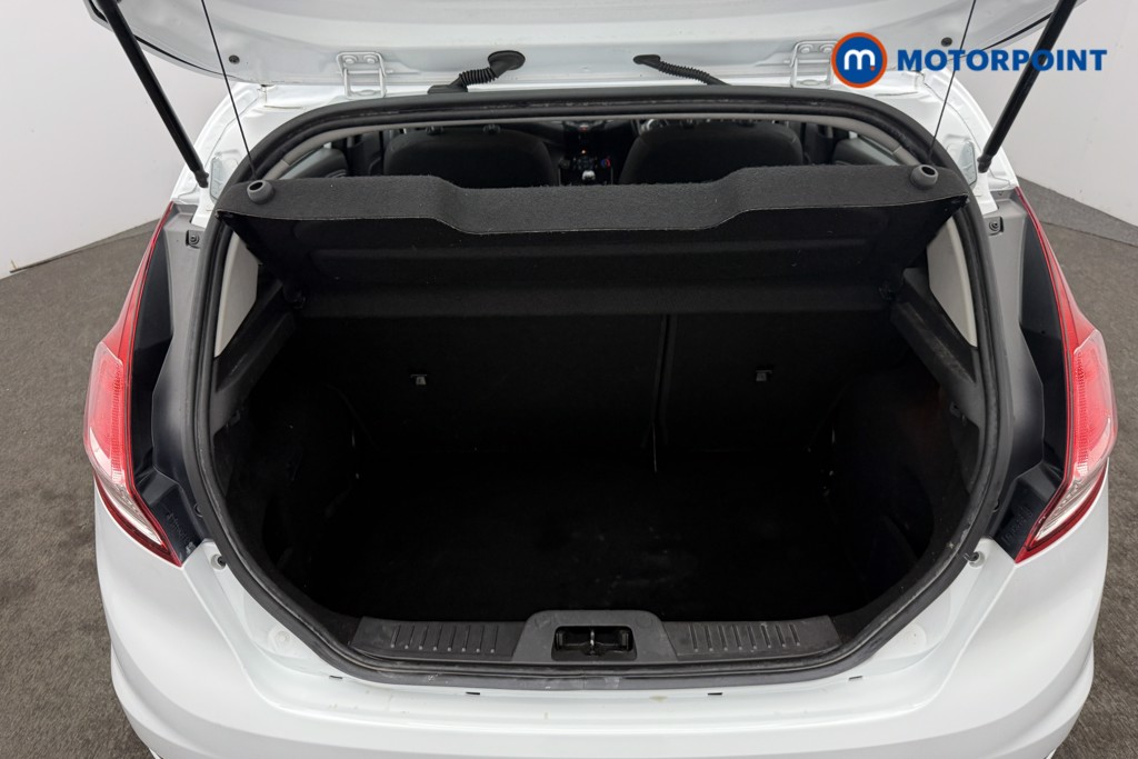 Ford Fiesta Zetec Manual Petrol Hatchback - Stock Number (1582390) - 10th supplementary image