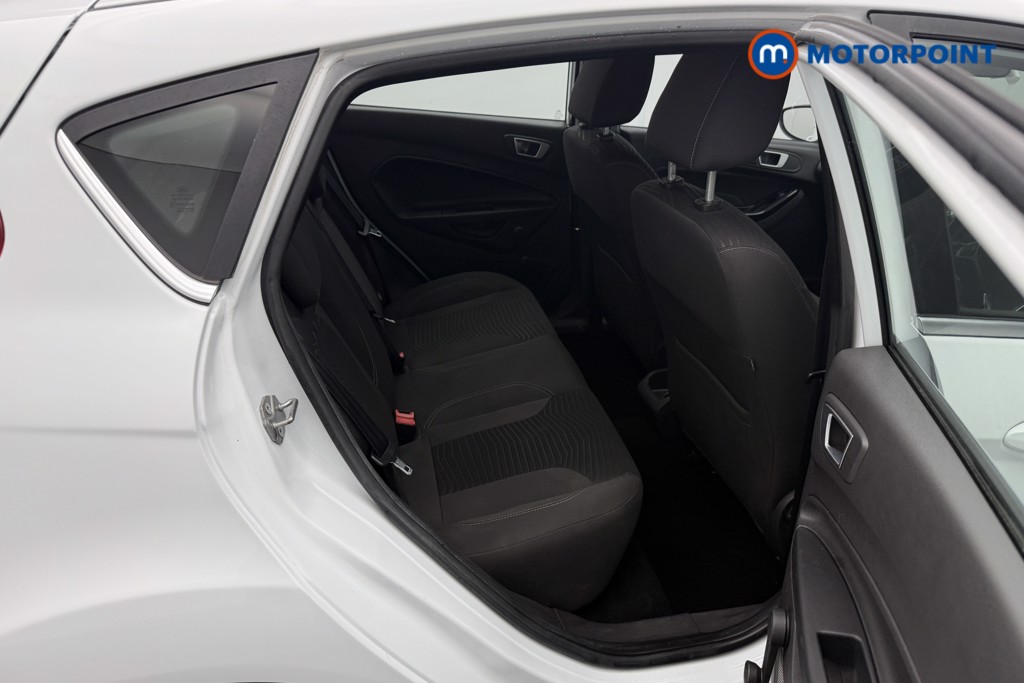 Ford Fiesta Zetec Manual Petrol Hatchback - Stock Number (1582390) - 11th supplementary image