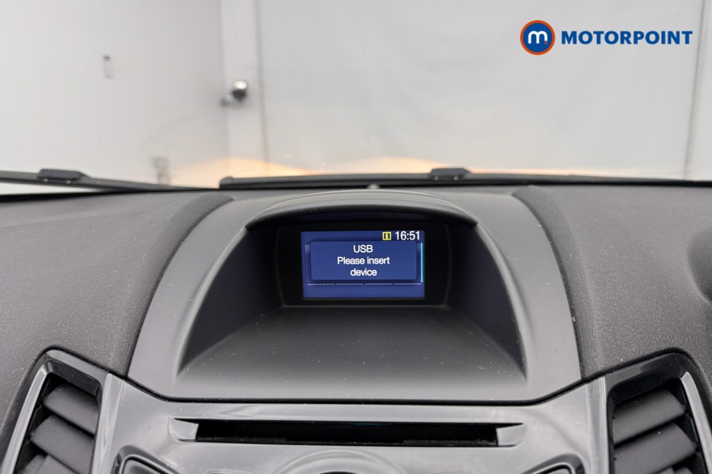 Ford Fiesta Zetec Manual Petrol Hatchback - Stock Number (1582390) - 25th supplementary image