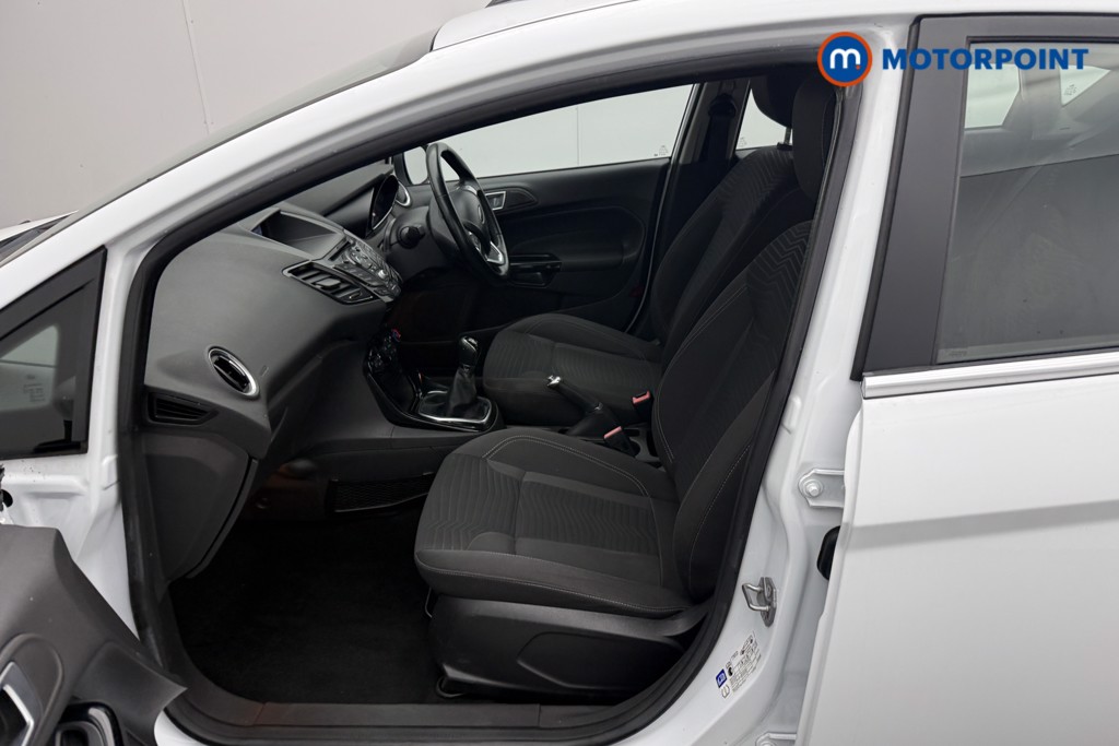 Ford Fiesta Zetec Manual Petrol Hatchback - Stock Number (1582390) - 1st supplementary image
