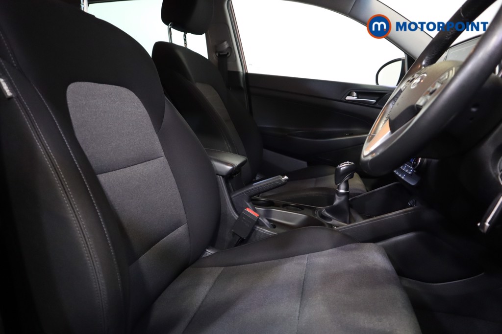 Hyundai Tucson Se Nav Manual Petrol SUV - Stock Number (1582407) - 5th supplementary image