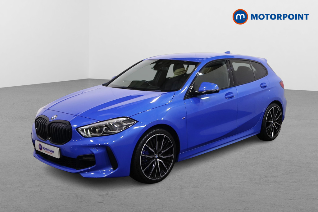 BMW 1 Series M Sport Automatic Petrol Hatchback - Stock Number (1582610) - Passenger side front corner