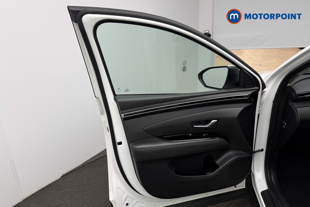 Hyundai Tucson Se Connect Manual Petrol SUV - Stock Number (1582680) - 4th supplementary image