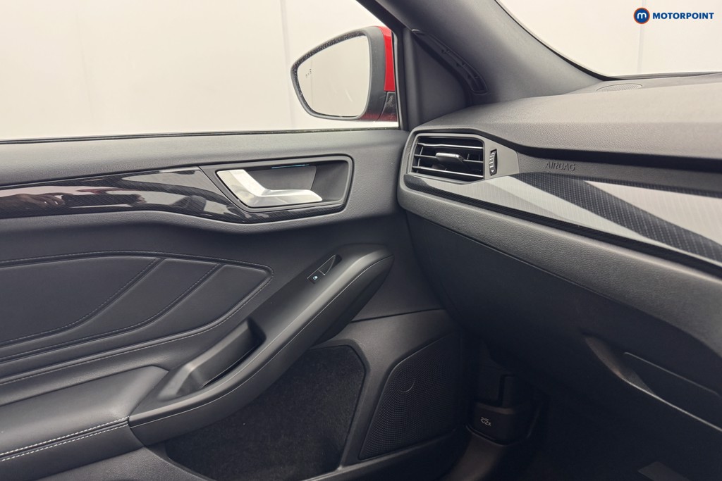 Ford Focus St-Line Vignale Manual Petrol Hatchback - Stock Number (1583092) - 18th supplementary image