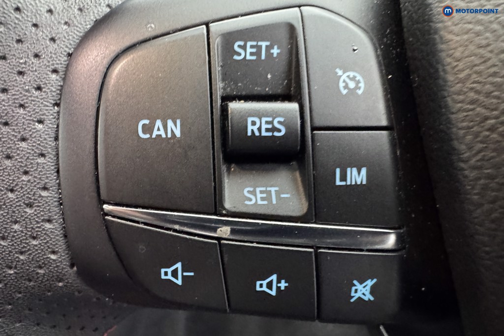 Ford Focus St-Line Vignale Manual Petrol Hatchback - Stock Number (1583092) - 19th supplementary image