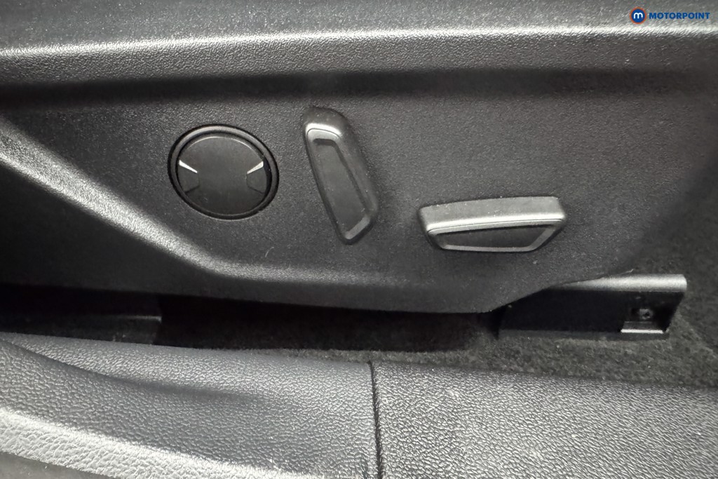 Ford Focus St-Line Vignale Manual Petrol Hatchback - Stock Number (1583092) - 22nd supplementary image