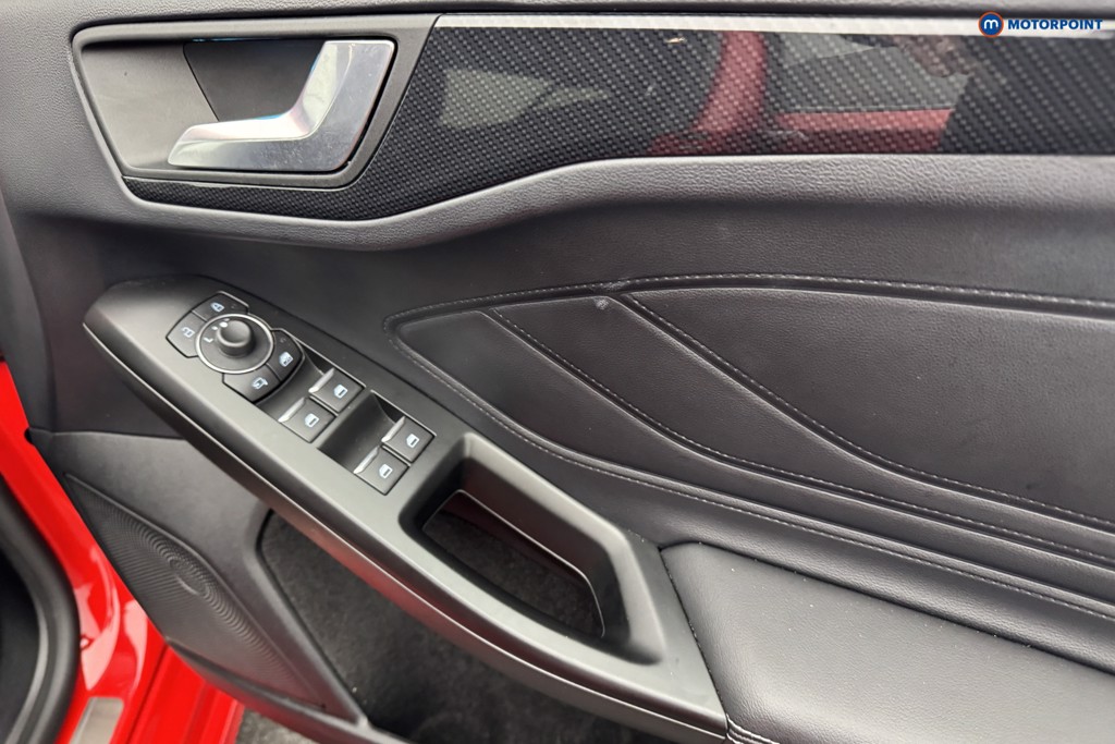 Ford Focus St-Line Vignale Manual Petrol Hatchback - Stock Number (1583092) - 24th supplementary image
