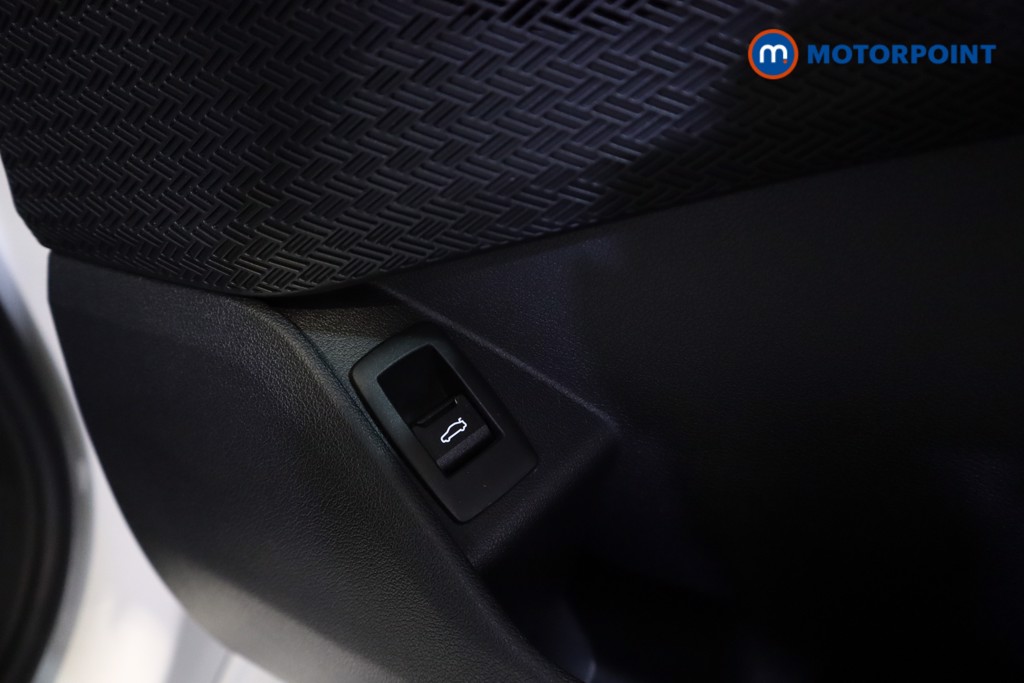 BMW IX1 M Sport Automatic Electric SUV - Stock Number (1583839) - 4th supplementary image