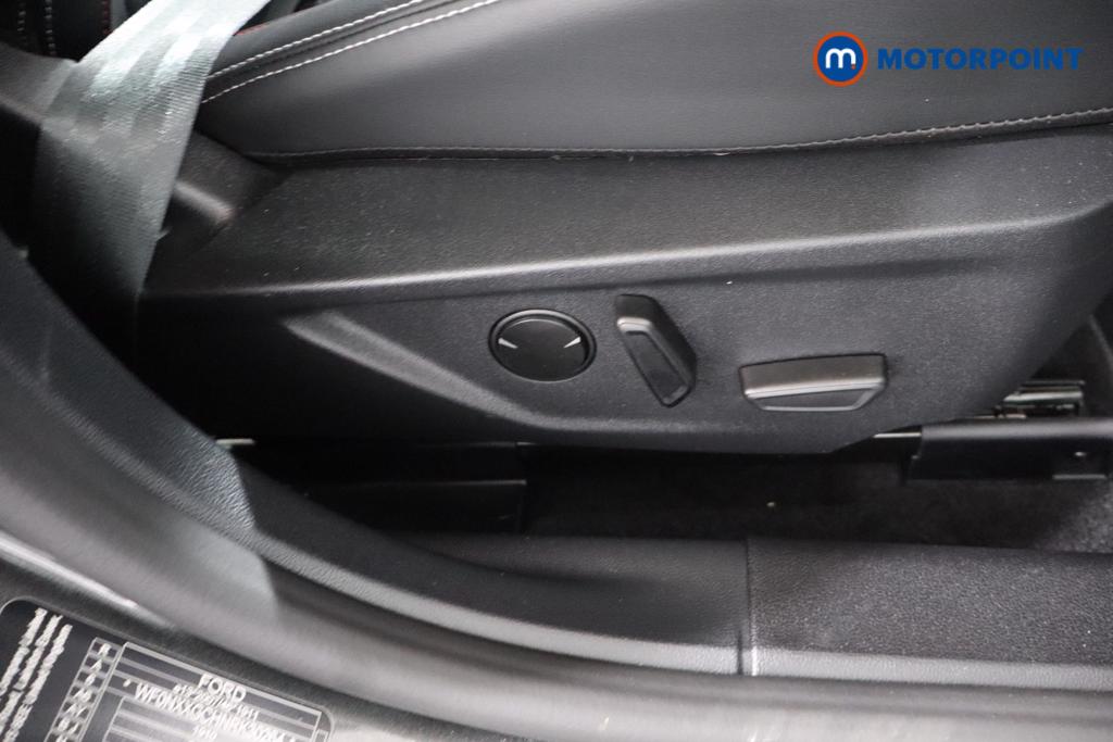 Ford Focus St-Line X Automatic Petrol Hatchback - Stock Number (1583848) - 17th supplementary image
